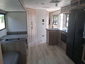 รถบ้านคีสต์เวย์ โคลแมน แลนเทิร์น รุ่น 32BHS ปี 2026 ใหม่ - Product Image 6