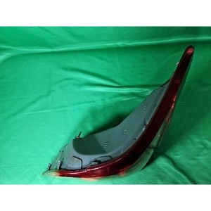 ไฟท้ายมือสองของรถยนต์อีควัส ขวา รุ่น 924023N000 - Product Image 6