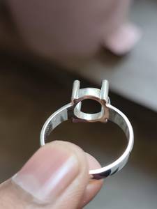 Bague solitaire semi-montée ronde de 10 mm en argent sterling 925 plaqué or 10 carats, avec sertissage vierge pour pierre précieuse, composant de bijoux pour femme - Product Image 3