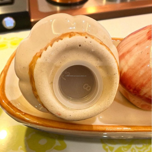 Ensemble de salières et poivrières en céramique pour oignon, ail, sel et poivre avec plateau |   Vaisselle décorative émaillée |   Vaisselle artisanale écologique et compatible lave-vaisselle pour la cuisine - Product Image 4