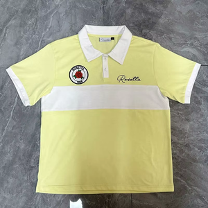 Polo de manga corta amarillo para hombre Rosetta con franja blanca y logotipo bordado, camiseta informal de punto - Product Image 1