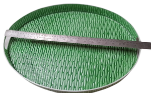 Plateau de service ovale en métal de qualité supérieure avec poignées latérales à design texturé, finition verte - Product Image 4