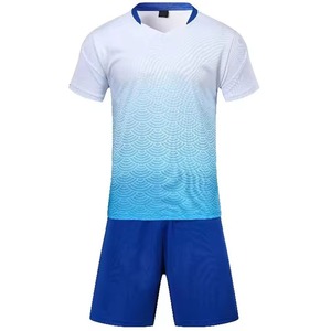 Uniformes de Fútbol de Poliéster con Diseño Personalizado, Uniformes de Fútbol Lisos Transpirables Sublimados con el Último Diseño Personalizado 2026 - Product Image 3