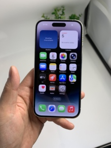 Telefono 16 Pro Max Grado A Originale Usato All'Ingrosso Smartphone 5G Sbloccato <span class=keywords><strong>di</strong></span> Alta Qualità - Product Image 2