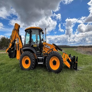 รถตักล้อยาง JCB 4CX ที่ทรงพลัง ออกแบบมาเพื่อการขุด ตัก ดิน และขนย้ายวัสดุในสถานที่ทำงานที่มีความต้องการสูง - Product Image 2
