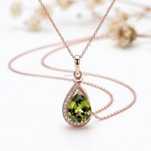 Collar de Peridoto en Forma de Lágrima, Colgantes y Amuletos Finos de Plata de Ley, Gema Verde de Agosto, Joyería de Lujo, Regalo Elegante - Product Image 1