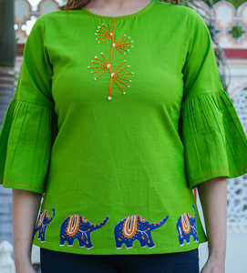 Blusa de Algodón Verde para Mujer, con Parches, Corte Regular, Mangas con Volantes y Cuello Redondo, Diseñada para Uso Diario Informal - Product Image 5