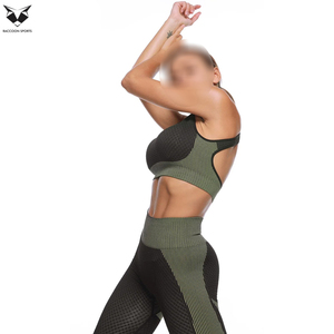 Conjunto Deportivo de Dos Piezas para Mujer: Leggings de Gimnasio de Alta Elasticidad con Cintura Acanalada y Sujetador Deportivo Texturizado para Yoga y Entrenamiento - Product Image 5