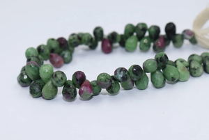 Ruby Zoisite facettes 5*8mm perles en forme de goutte 8 pouces côté coupe perles de pierre naturelle pour la fabrication de bijoux en gros - Product Image 2