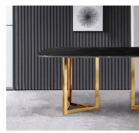 Mobilier haut de gamme Design moderne Table à manger en marbre Marquino noir naturel avec pied en fer doré Table à manger pour restaurant et café