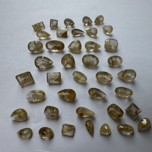 Le lot de rutile doré de 209 carats et 40 pièces de qualité AA, destiné aux fins thérapeutiques et aux tailles allant de 7x12 à 13x17. - Product Image 1