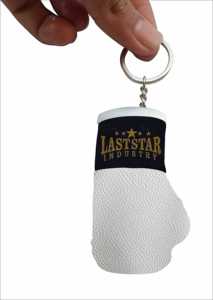 Porte-clés mini-gant de boxe en cuir PU personnalisé de haute qualité avec dragonne lacée, affichage du logo du drapeau national de la boxe LASTSTAR - Product Image 3