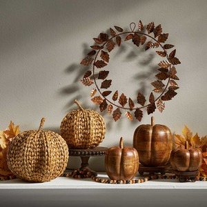 Couronne rustique en métal feuille de chêne, finition cuivre bronze vintage, élégante pour l'automne et la récolte, décoration murale ou à suspendre à la porte d'entrée pour les fêtes - Product Image 5
