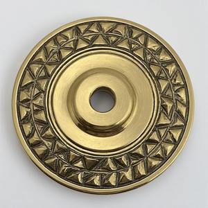 Placa Trasera Decorativa de Latón Premium Diseñada para Proyectos Residenciales Elegantes que Ofrece un Diseño Atemporal y un Ajuste Seguro - Product Image 4