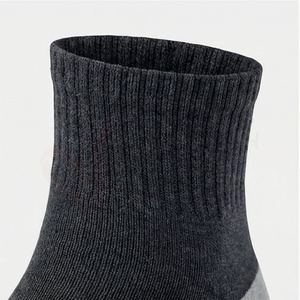 Chaussettes pour hommes, couleur unie, tricotées, respirantes, en coton et fibre de bambou, pour un usage quotidien, style classique, printemps - Product Image 4