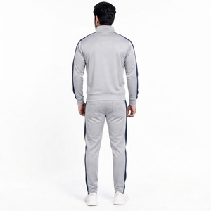 Conjunto Deportivo Premium para Hombre, Dos Piezas, Chaqueta y Pantalones, Diseño Cómodo y Transpirable, Ideal para Correr - Product Image 2