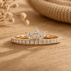 Bague de mariage éternelle en or massif 10K 14K 18K avec diamants de laboratoire DEF couleur VS VVS, taille Marquise et ronds, certifiée IGI - Product Image 1