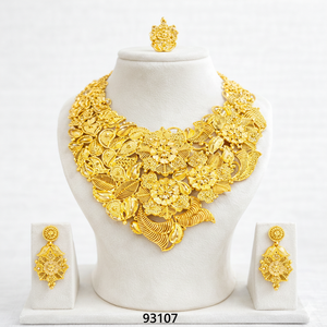 MOLL JEWELLERS ชุดเครื่องประดับทองคำชุบ 24k ดีไซน์ปีกประดับเพชรซิร์คอน สร้อยคอ ต่างหู แหวน ดีไซน์ทันสมัยสำหรับผู้หญิง - Product Image 1