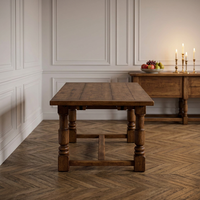 Table à manger rustique en bois, plateau rectangulaire antique avec pieds tournés et base stable