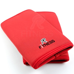 Genouillère de sport respirante en néoprène 7MM noire avec logo personnalisé, compression et douceur pour le fitness - Product Image 4