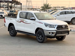 NUEVO TOYOTA HILUX SR5 2026, TRANSMISIÓN MANUAL, DOBLE CABINA, 4 PUERTAS, MOTOR DIÉSEL 4.1-6L TURBO, FAROS LED, R20 IZQUIERDO, Cuero Oscuro - Product Image 4