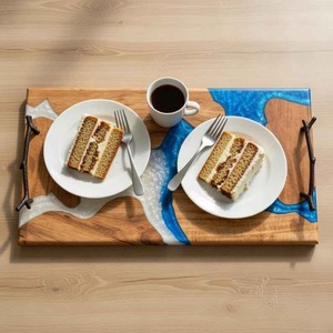 Plateau de service en bois et résine époxy de qualité supérieure, fait main, avec grain de bois naturel, pour cuisine, salle à manger et cadeaux, en vente - Product Image 6