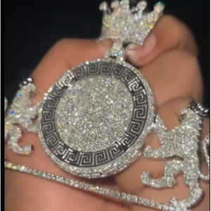 Collar con Colgante de Moissanita Personalizado, Plata de Ley 925, Diseño de León 3D con Incrustaciones de Moissanita VVS, Joyería Hip Hop para Hombre - Product Image 1