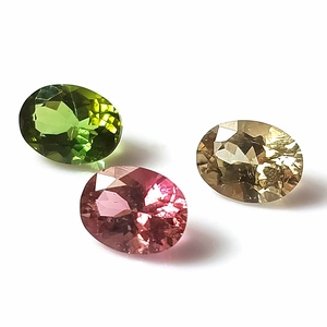 Trio de tourmalines naturelles multicolores du Mozambique, calibrées, 3,90 carats, taille ovale, pierres précieuses en vrac, ensemble 6x8 mm - Product Image 1
