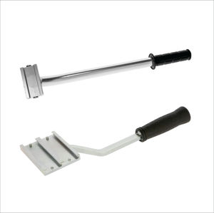 Instruments vétérinaires robustes en acier coloré de 20 mm à 3 rangées de dents – Marteau et pinces de tatouage - Product Image 5