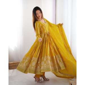 ชุดแต่งงานที่สวยงามเจียมเนื้อเจียมตัวชุดปาร์ตี้สวมแฟนซีกับ dupatta - Product Image 4