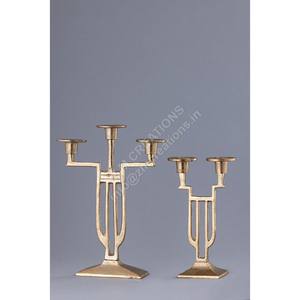 Juego de Portavelas de Lujo de Metal Dorado de 3 Brazos, Diseño Moderno, Resistente al Calor, Hecho a Mano, Decoración de Mesa para Bodas y Navidad - Product Image 1