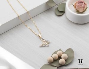 Collier pendentif papillon en or personnalisé avec diamants – Fabrication de bijoux fins - Product Image 4