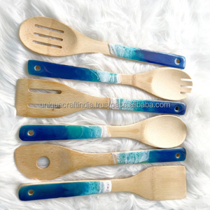 Ensemble de 6 couverts classiques artisanaux en bois et en résine Cuillères fourchettes de qualité supérieure Spatules de service pour mariages et occasions - Product Image 1