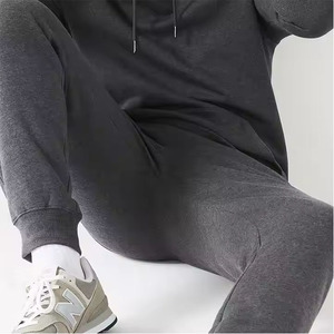 Ensemble de survêtement gris à capuche pour homme, manches longues, couleur unie, sweat-shirt et pantalon décontractés avec poches latérales, vêtements d'automne - Product Image 3