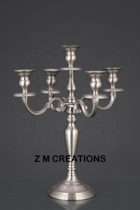 Candélabre en aluminium tendance et très demandé pour la décoration intérieure de mariages, porte-bougie votif pour la maison et l'hôtellerie, centres de table - Product Image 2