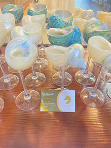 Verre à shot et gobelet à liqueur artisanaux en coquillage naturel miniature, idéal pour les fêtes, vente en gros, prix d'usine, Vietnam - Product Image 3