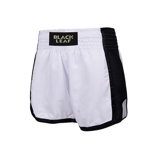 Shorts de Muay Thai personnalisés pour équipes de combat, shorts de boxe en satin de qualité supérieure, fabricant de vêtements de sport OEM avec impression de logo - Product Image 4