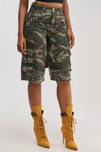 Shorts cargo camouflage à taille haute avec fermeture boutonnée et poches ornées de strass, shorts en toile tissée décontractés pour hommes - Product Image 4