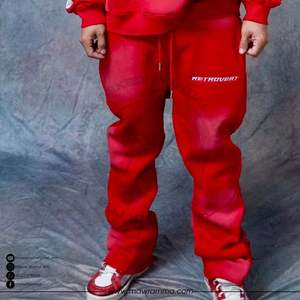 Pantalon de survêtement évasé pour homme en molleton 100% coton épais, effet délavé soleil, avec logo personnalisé et broderie - Product Image 6