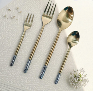 Ensemble de couverts modernes en acier inoxydable poli miroir, manche fin, vaisselle pour mariage et réceptions - Product Image 5