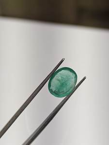 Esmeralda Verde Natural Premium de 5.58 ct, Gema Ovalada Suelta para Joyería al Mejor Precio - Product Image 2