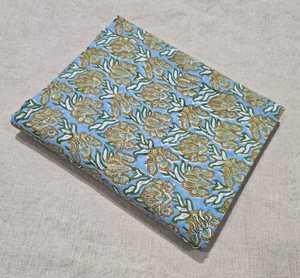 Tissu indien imprimé au bloc, tissu en coton imprimé à la main, tissu artisanal pour robes, fournisseur de tissu en coton en gros - Product Image 4