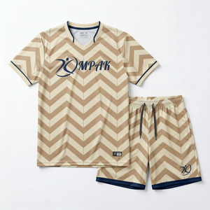 ชุดเสื้อและกางเกงวอลเลย์บอลลายเส้นสีเขียวมรกตแบบขายส่งสั่งทำได้ตามต้องการ ชุดยูนิฟอร์มทีมน้ำหนักเบาแบบ OEM ชุดกีฬาซับลิเมชั่น - Product Image 1