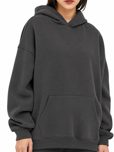 Sweat à capuche oversize pour femme avec cordon de serrage, capuche croisée, épaules tombantes, poche frontale et poignets côtelés - Product Image 3