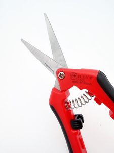 Tijeras Industriales de Acero Inoxidable FUJIYA, Tijeras Multiusos con Función de Resorte, Hoja Larga y Afilada - Product Image 4