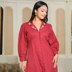 Robe midi élégante et décontractée pour femmes, 100% lin, col à revers, coupe évasée - Product Image 4