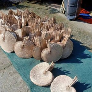 Expédition le jour même – Éventail en bambou 2026 en matériau écologique pour rafraîchissement et décoration – Léger, robuste et design sûr - Product Image 4