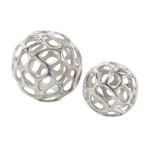 Boule décorative en aluminium de luxe pour la maison et l'hôtel, design moderne style ferme, durable et éco-responsable - Product Image 3