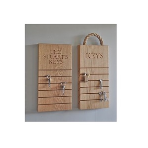 Porte-clés en bois raffiné pour l'organisation domestique, conçu pour des entrées bien rangées avec une sophistication décorative - Product Image 3