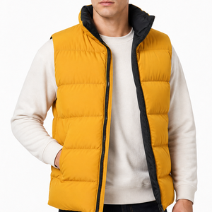 Gilet matelassé jaune moutarde pour homme avec col montant contrastant noir |   Veste d'hiver sans manches rembourrée |   Fermeture éclair intégrale - Product Image 1